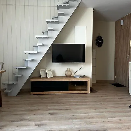 Apartman Agreable T2 Avec Terrasse Et Parking A - Car13365htr La Rochelle