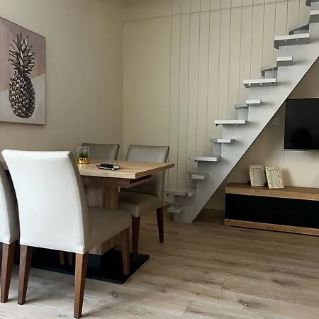 Apartman Agreable T2 Avec Terrasse Et Parking A - Car13365htr La Rochelle
